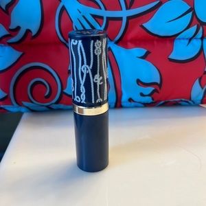 Estée Lauder pink sunset lipstick